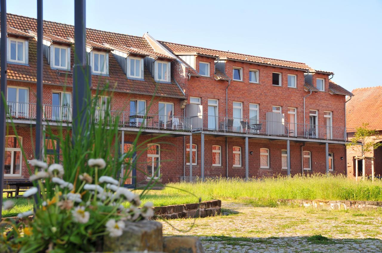 Biohotel Stiftsgut Wilhelmsgluecksbrunn Creuzburg Ngoại thất bức ảnh